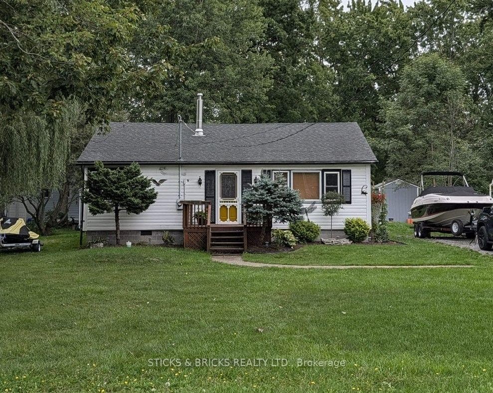 625 Silver Bay Road, Port Colborne, ON L3K 5V3