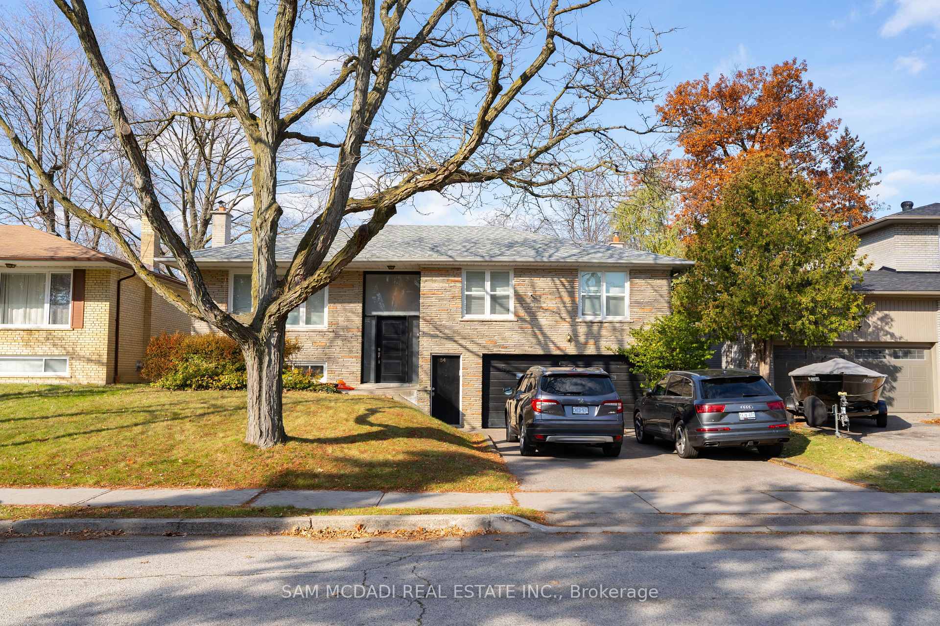 54 Bearbury Drive, Toronto, ON M9C 2G9