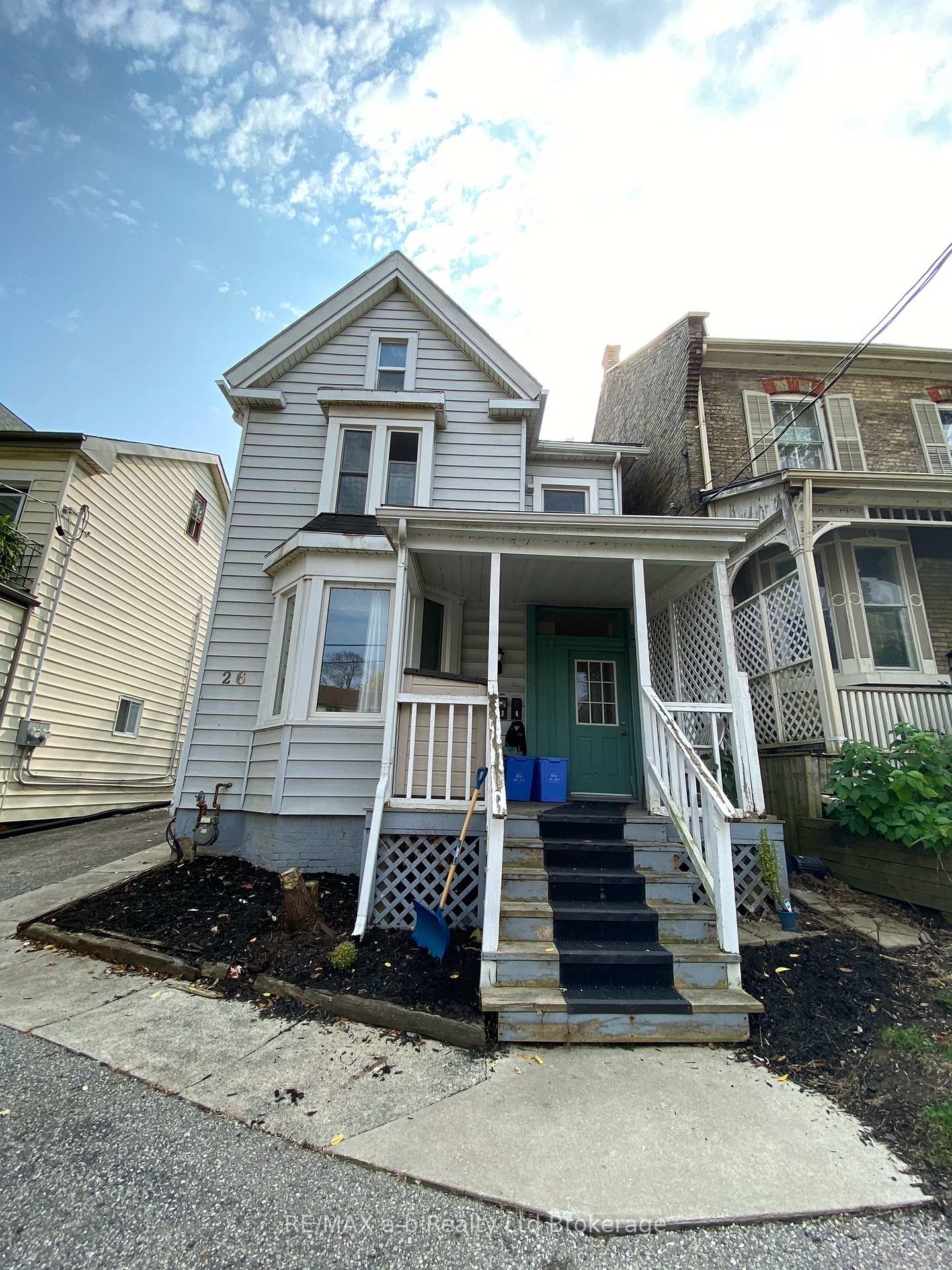 26 Stanley Street 2, London South, ON N6C 1B1