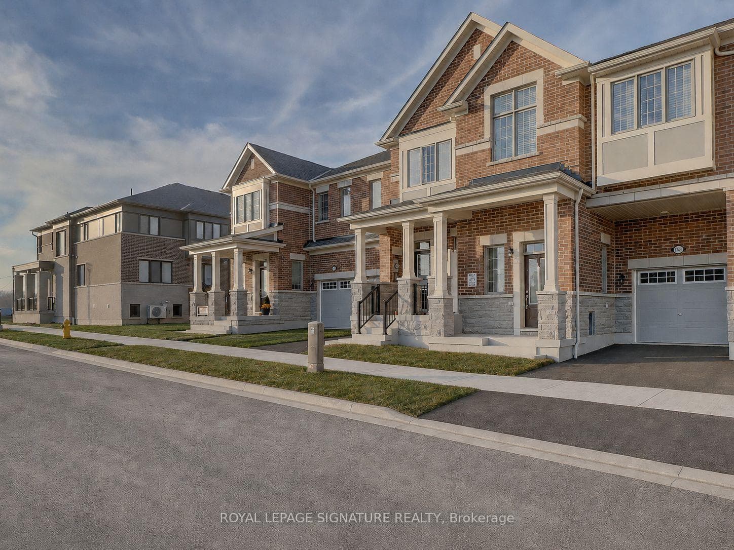 3229 Chimney Swift Crescent, Pickering, ON L1X 0N3