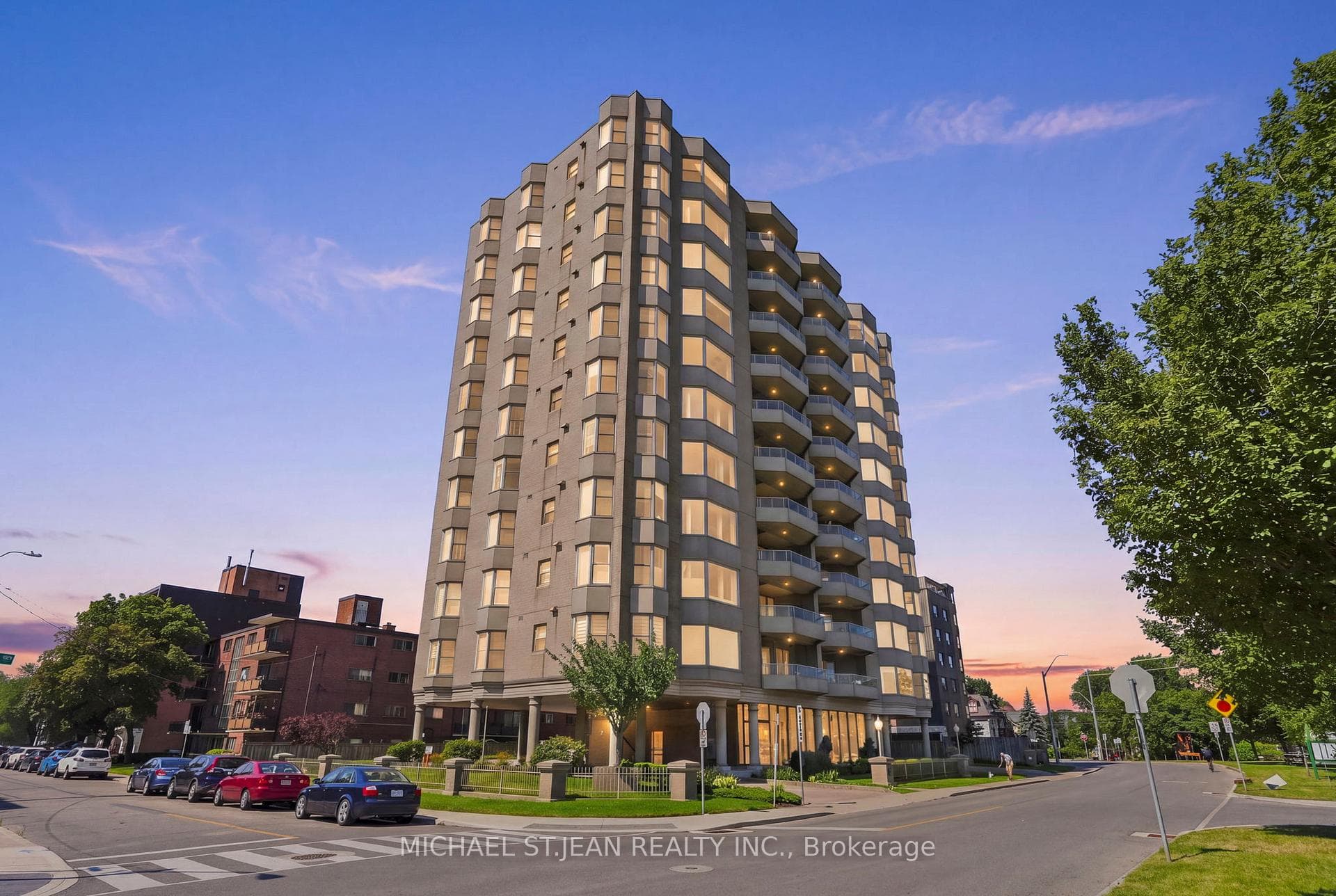 174 Mountain Park Avenue 2W, Hamilton, ON L8V 1A1