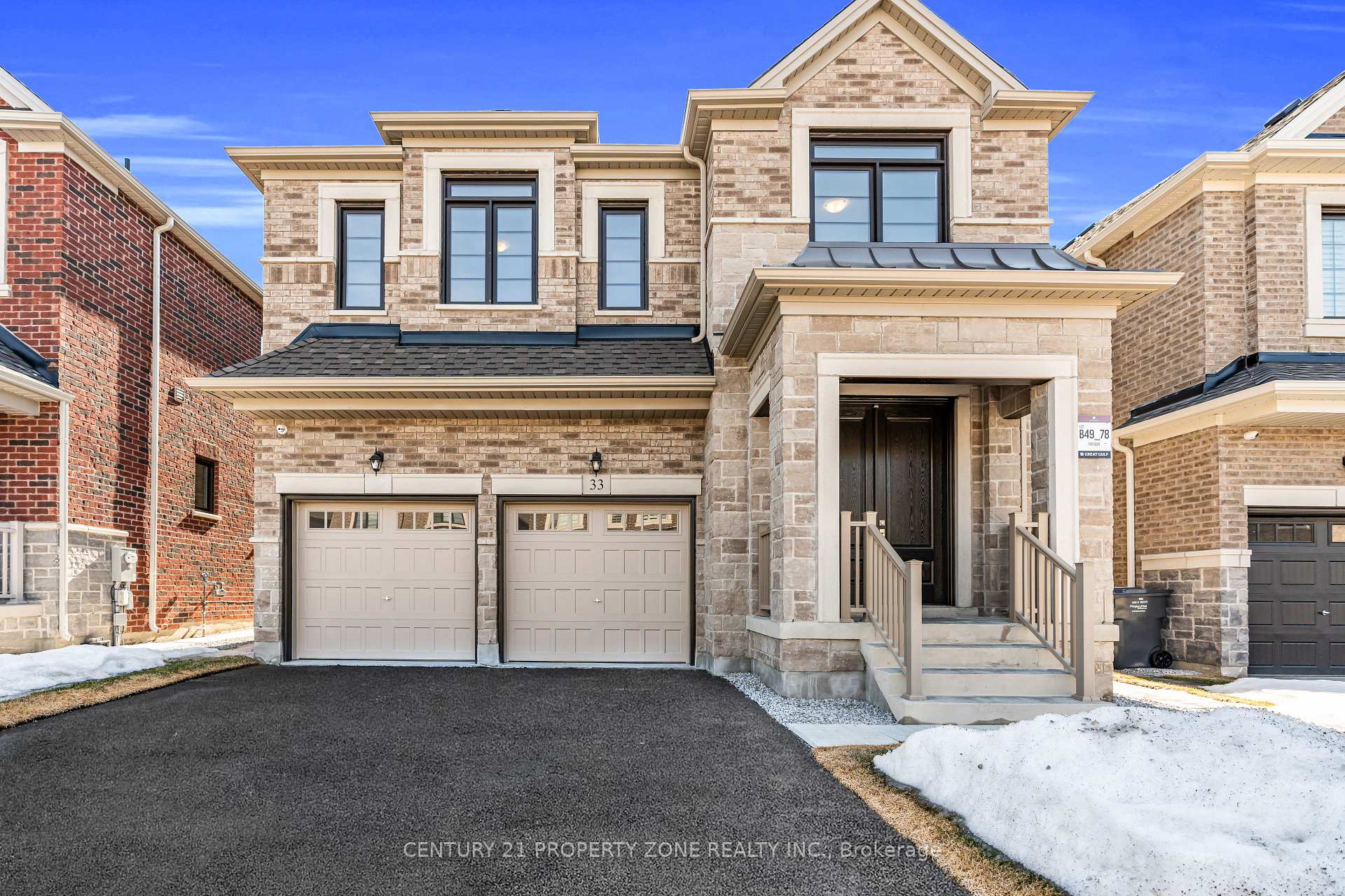 33 Gladmary Drive, Brampton, ON L6Y 0E4