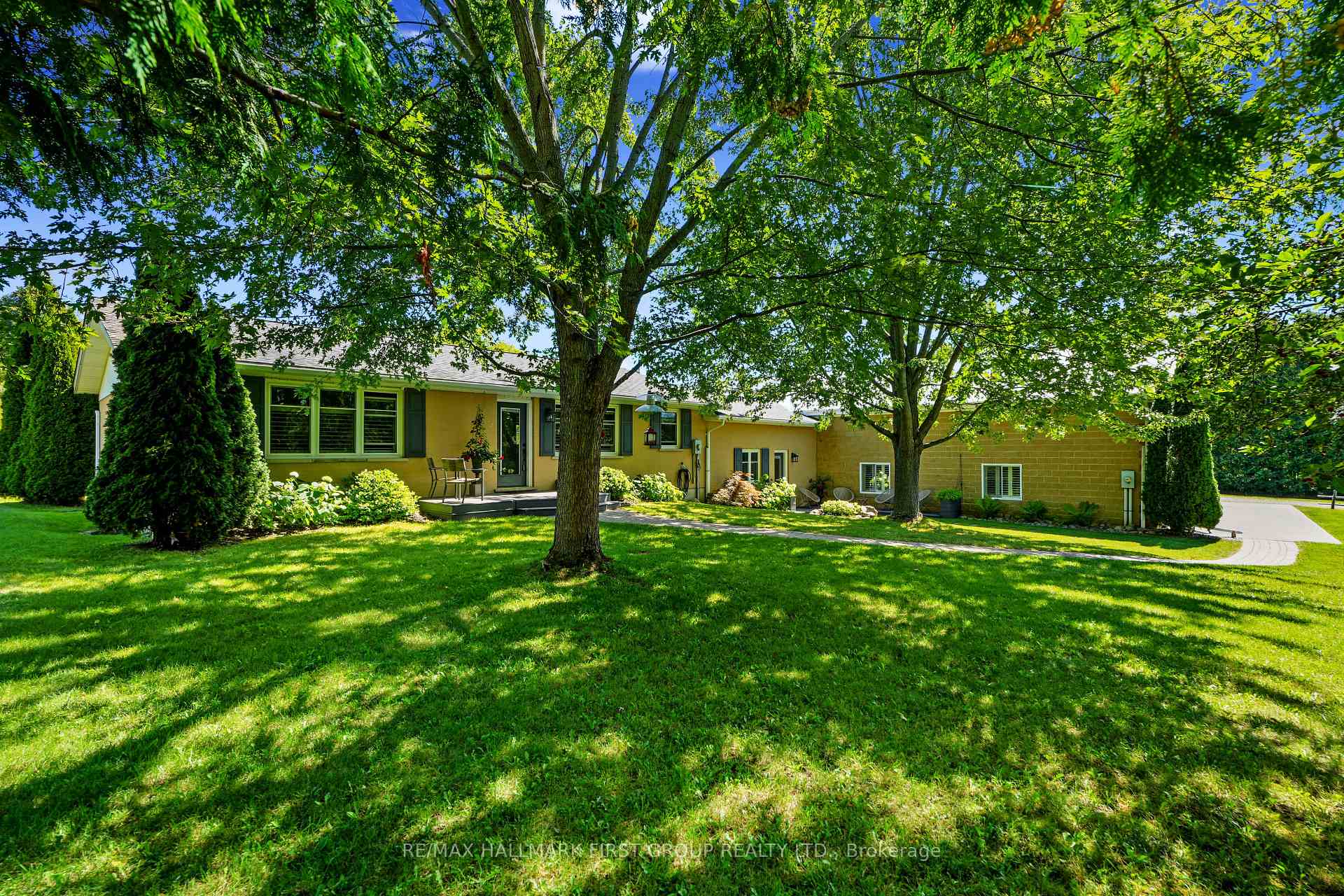 3311 Burnham Street N, Hamilton Township, ON K9A 4J7