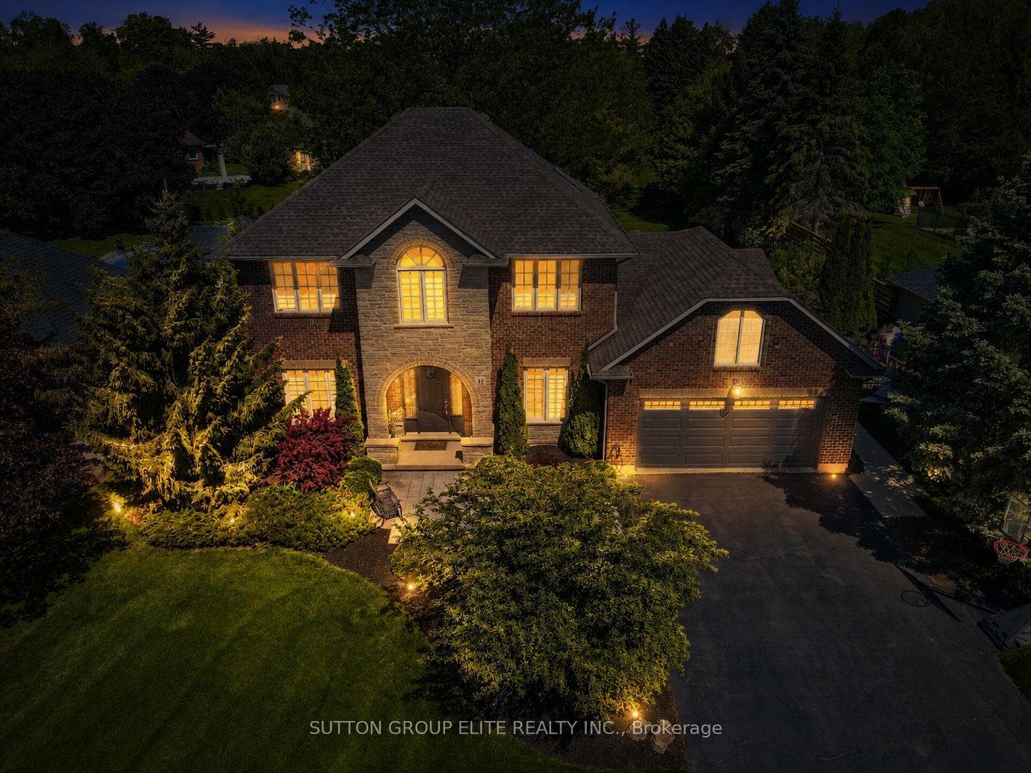 11 Elderberry Lane, Hamilton, ON L0R 1H2