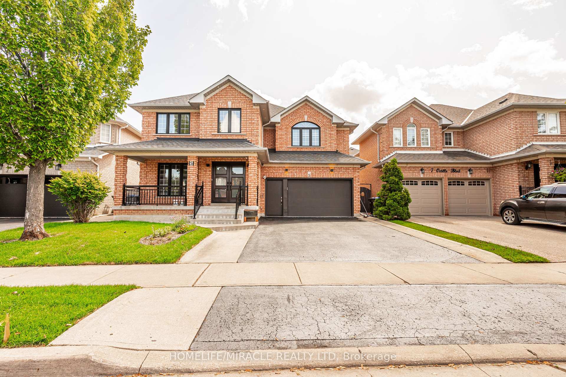 5 Octillo Boulevard, Brampton, ON L6R 2P7