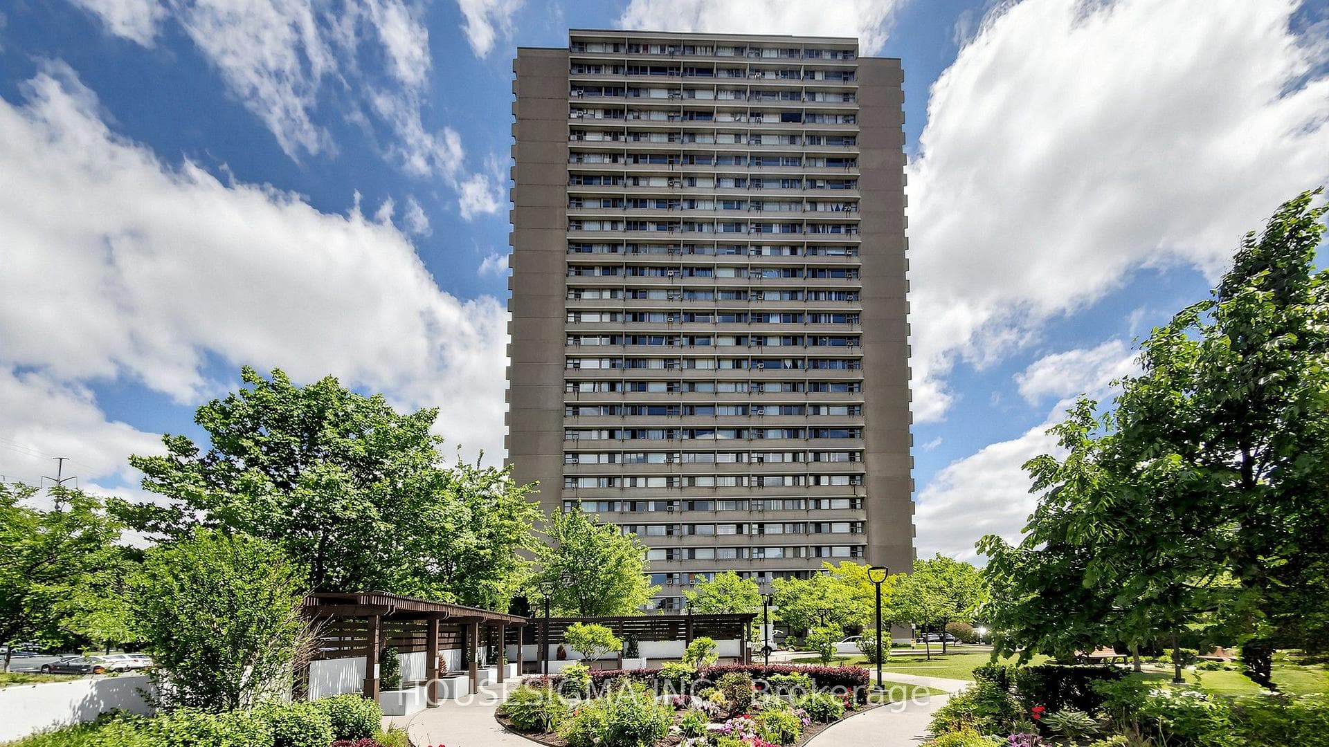 725 Don Mills Road 305, Toronto, ON M3C 1S6