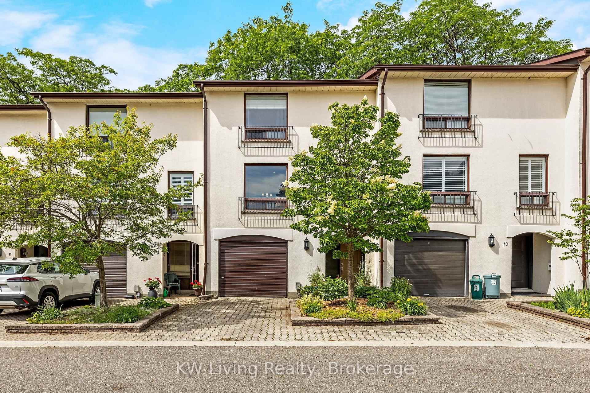 6679 Shelter Bay Road 11, Mississauga, ON L5N 2A2