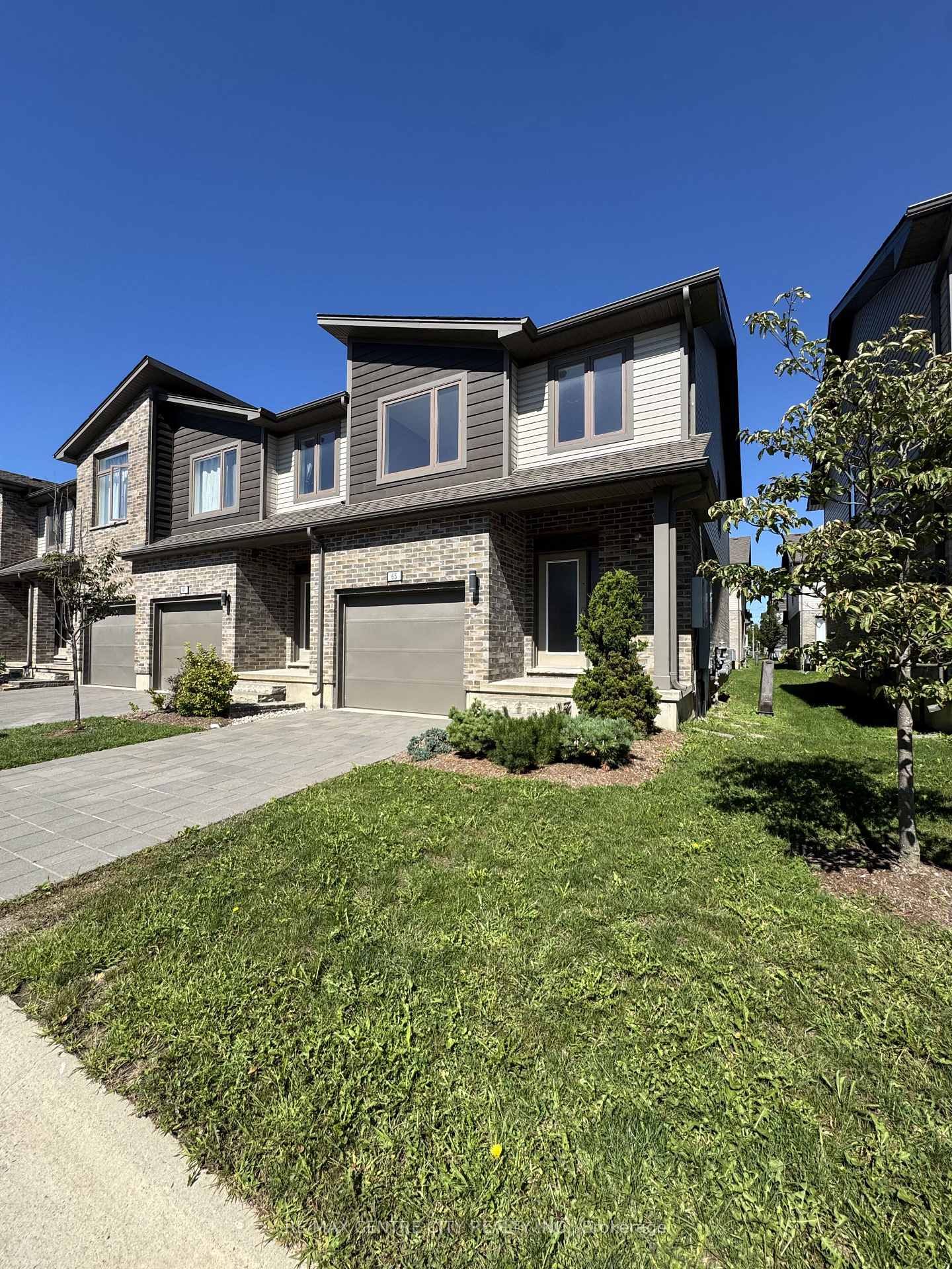 1960 Dalmagarry Road 65, London North, ON N6G 0T8