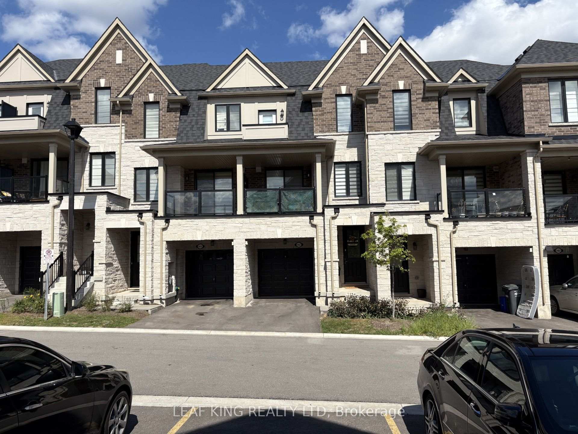 1457 National Common, Burlington, ON L7P 0V7