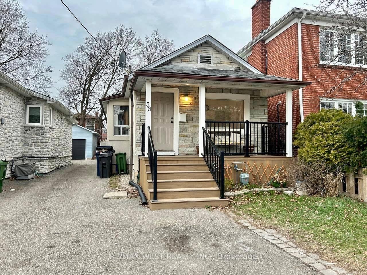 36 Fourteenth Street, Toronto, ON M8V 3H9