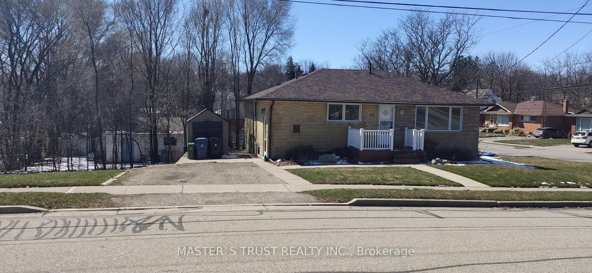 30 William Street Upper, Guelph, ON N1E 5C9