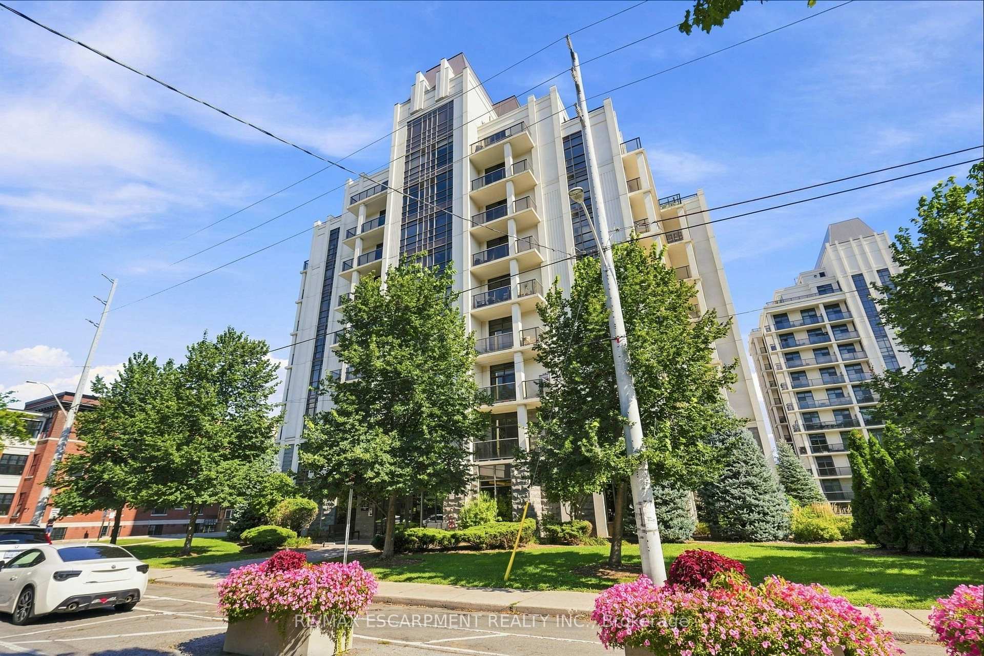 90 Charlton Avenue W 201, Hamilton, ON L8P 0B4