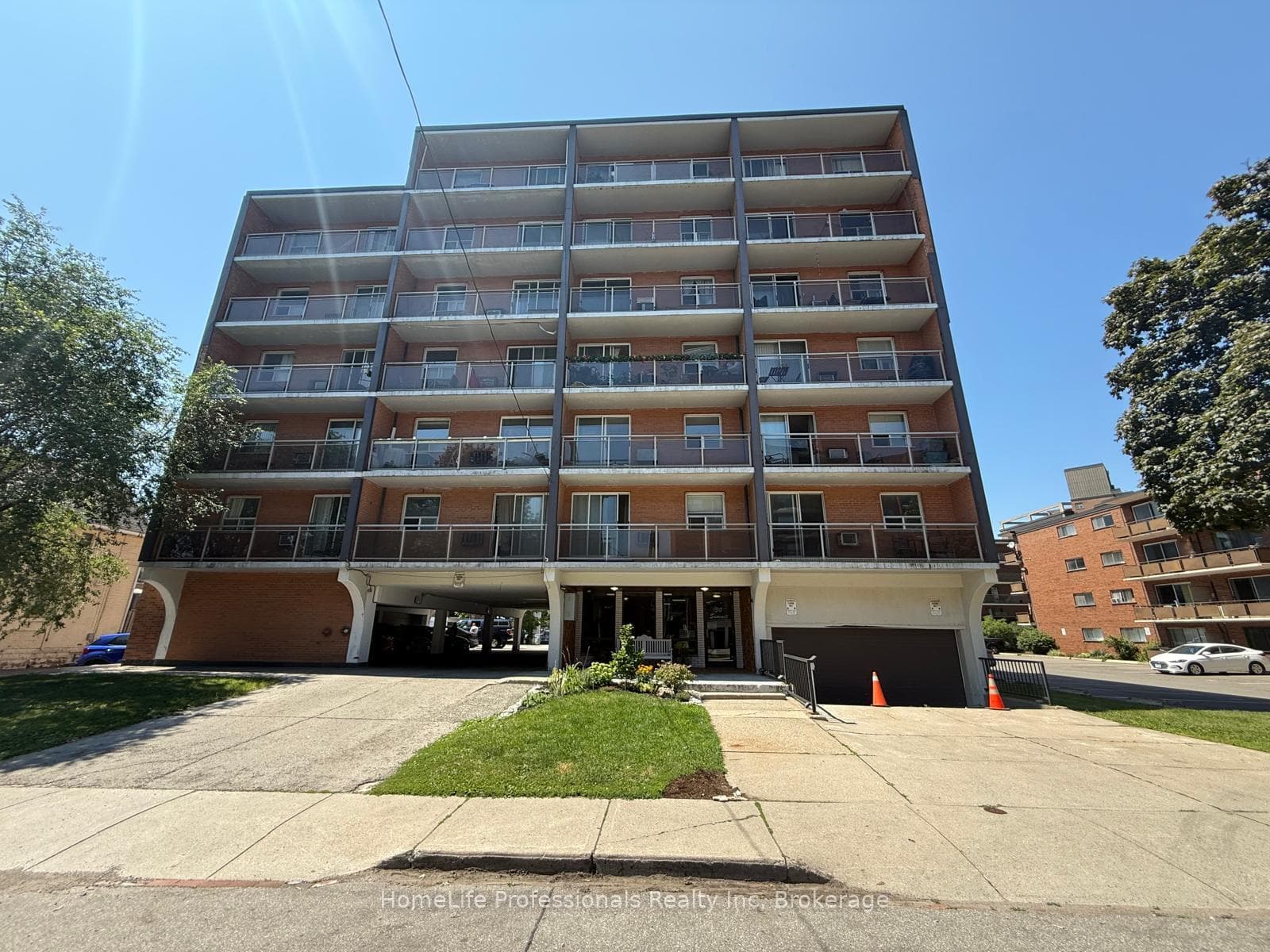 30 Summit Avenue 601, Hamilton, ON L8V 2R8