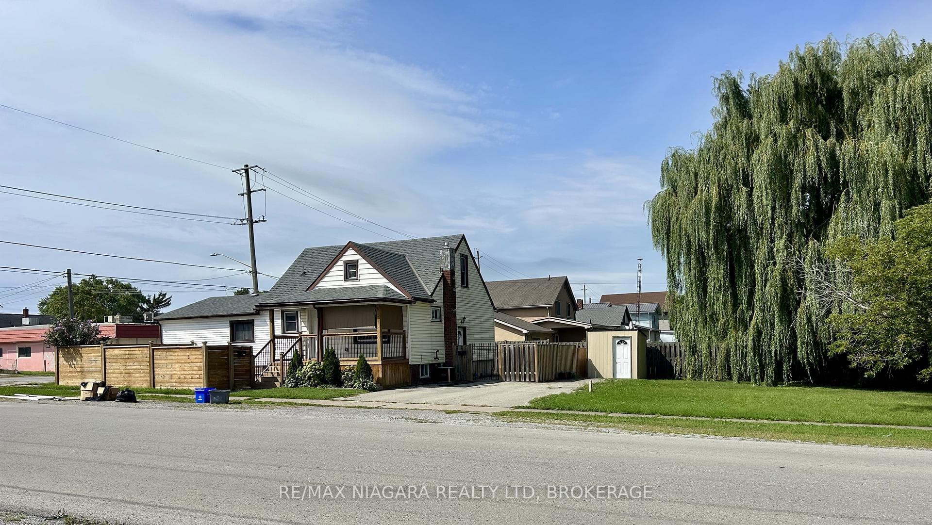 130 Killaly Street E, Port Colborne, ON L3K 1N6