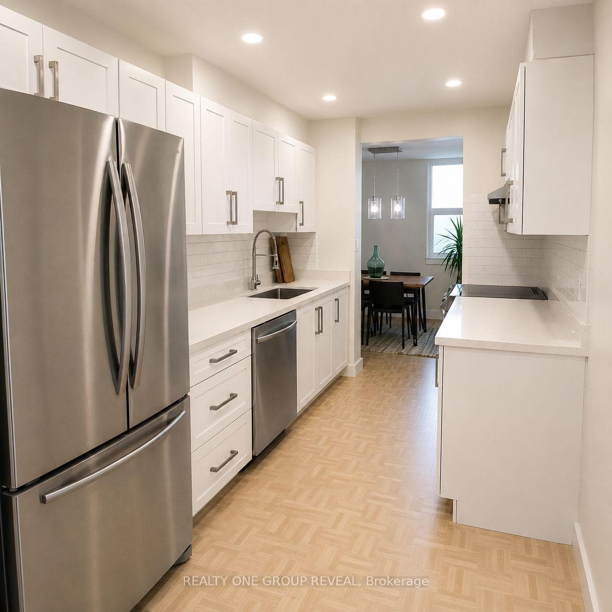 3 Massey Square 2605, Toronto, ON M4C 5L5