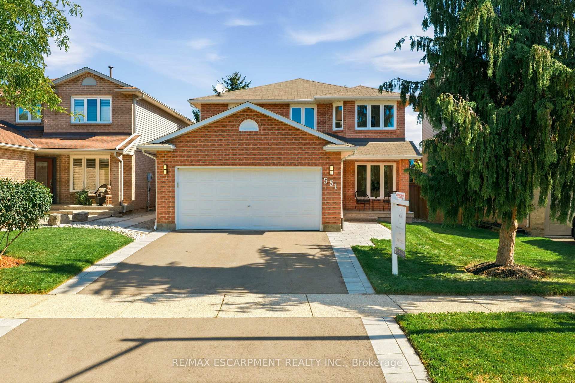 551 Deerhurst Drive, Burlington, ON L7L 5V9