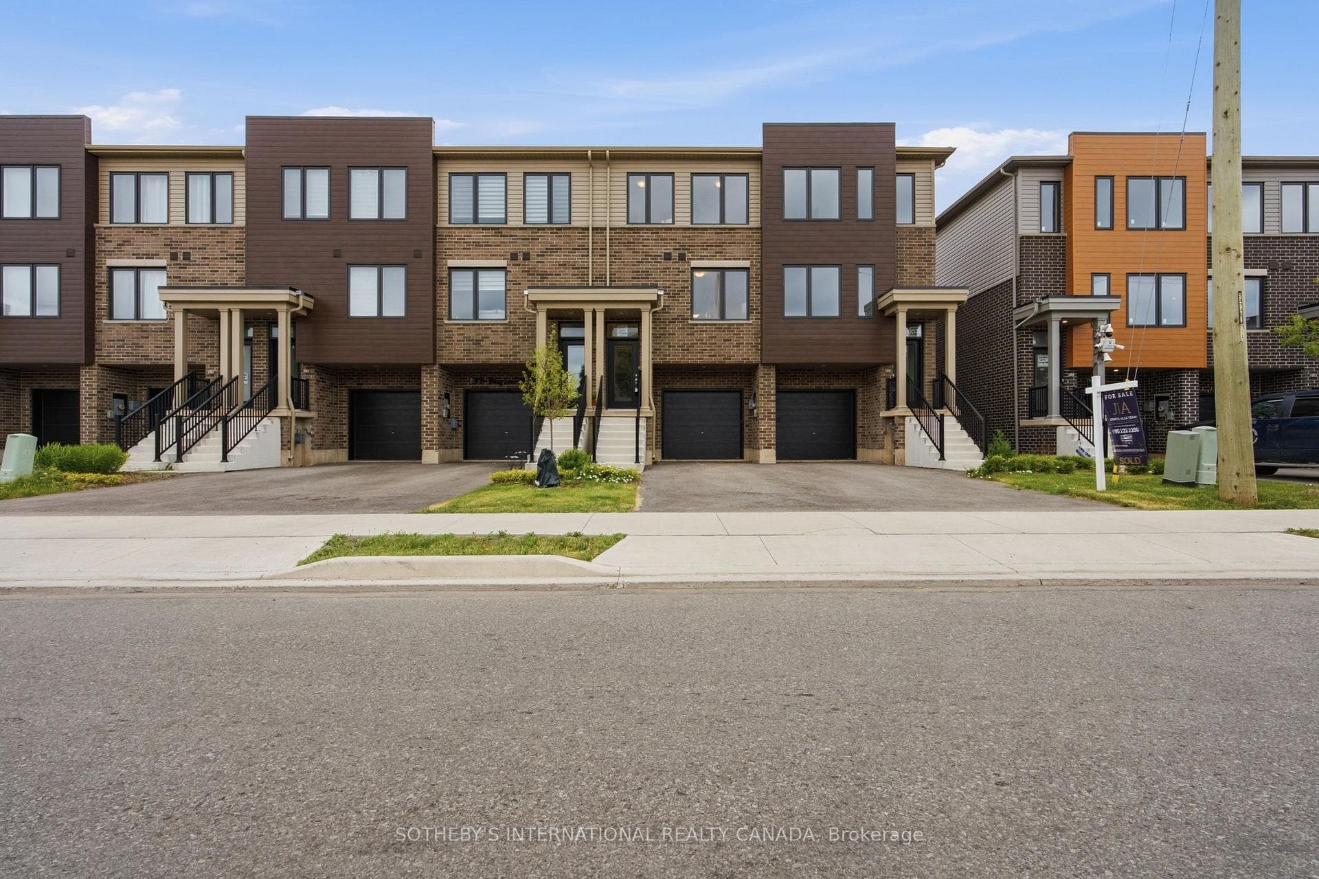 9A Bingham Road, Hamilton, ON L8H 0B5