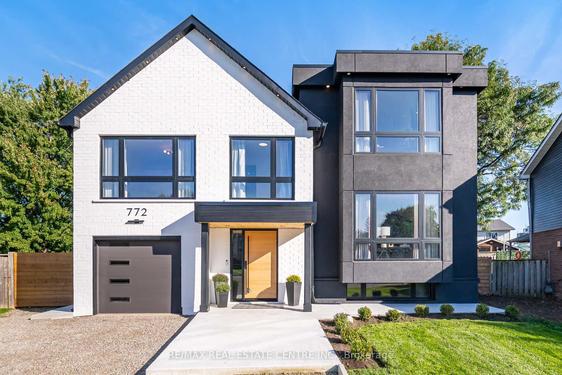 772 Banting Court, Milton, ON L9T 3M5