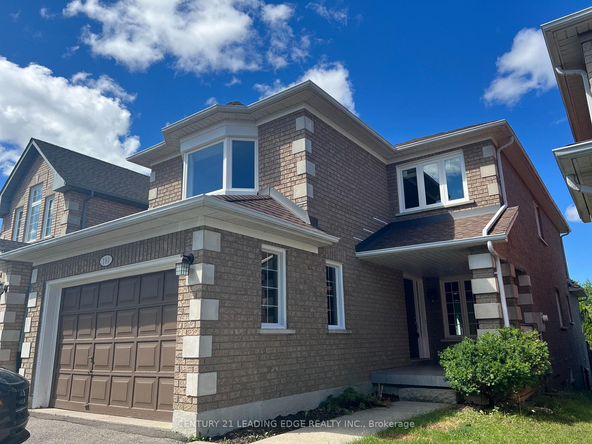 180 Stone Road, Aurora, ON L4G 6Y9