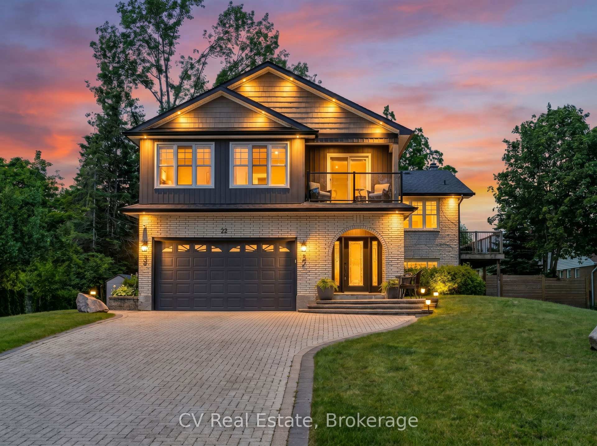 22 Baycrest Drive, Barrie, ON L4M 7C7