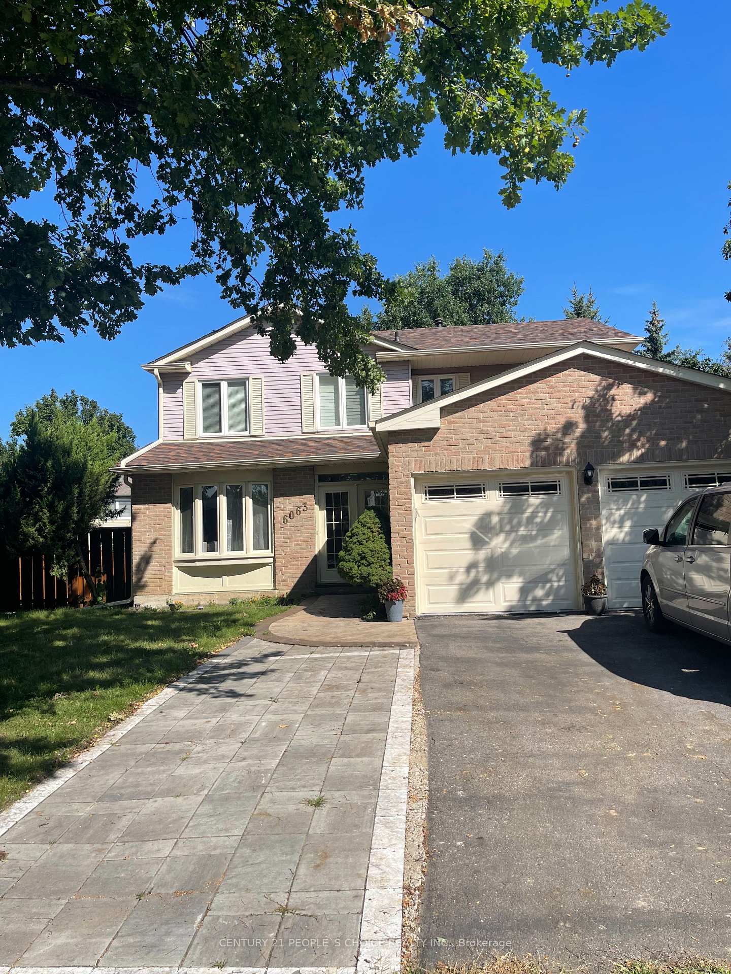 6063 Farmstead Lane, Mississauga, ON L5N 2Y9