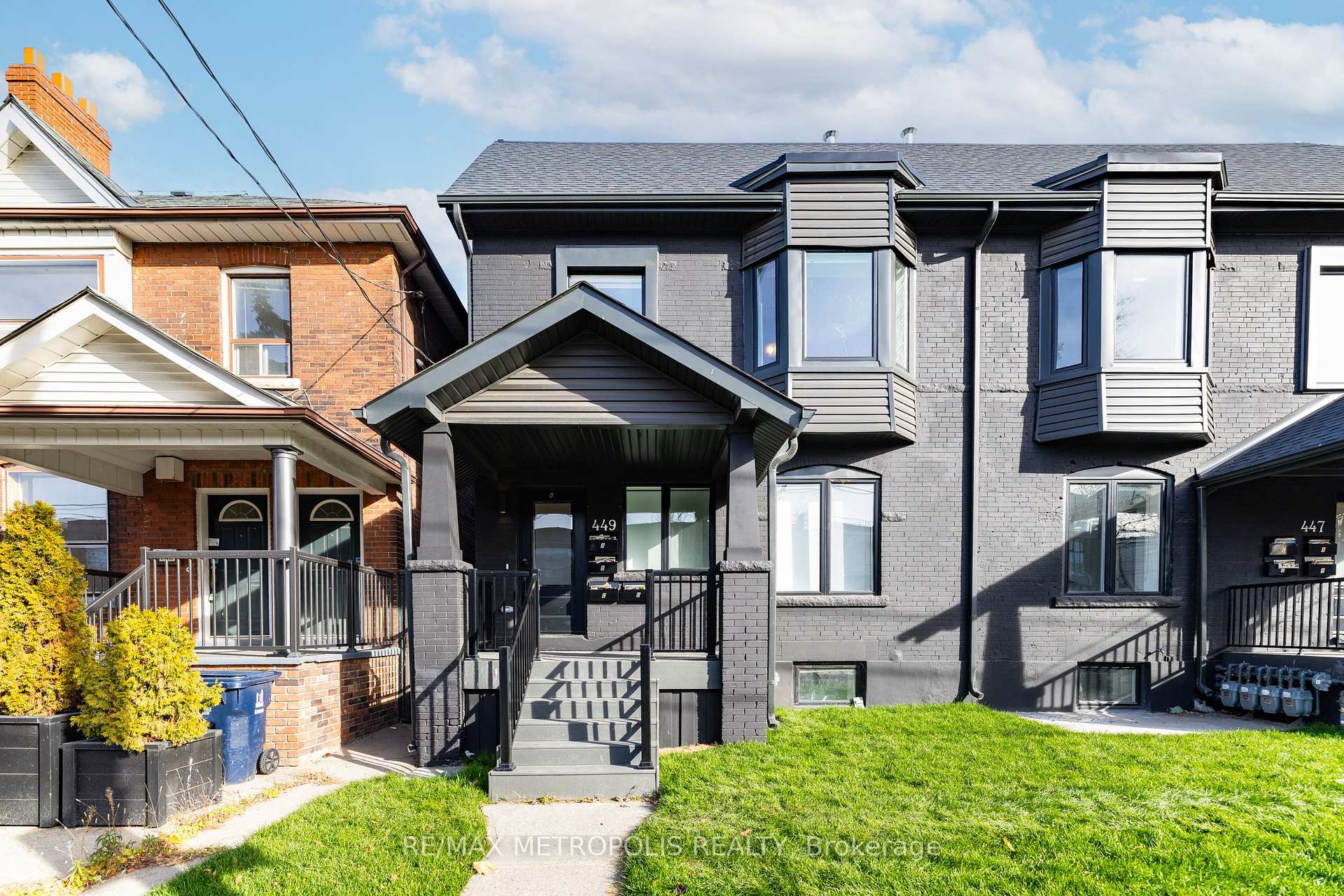 449 Lansdowne Avenue, Toronto, ON M6H 3Y2