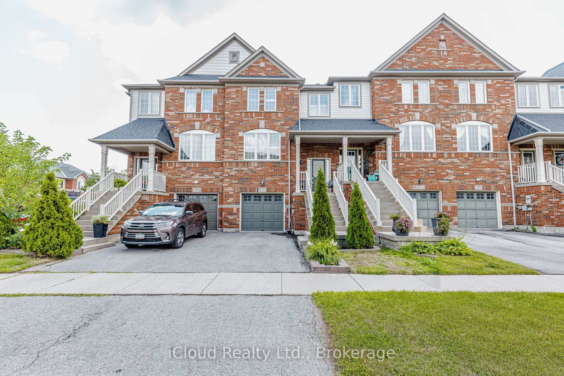 1279 Lamont Crescent, Milton, ON L9T 6W4