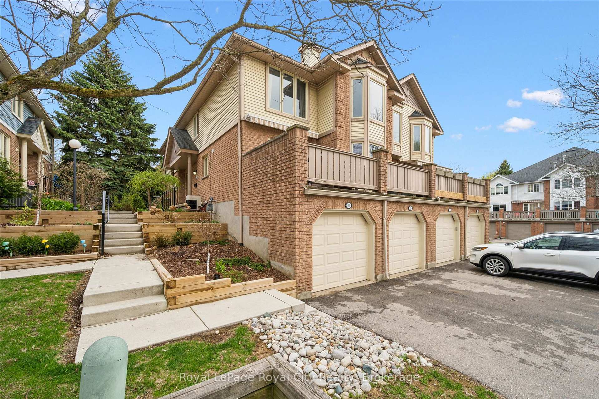 941 Gordon Street 25, Guelph, ON N1G 4R9