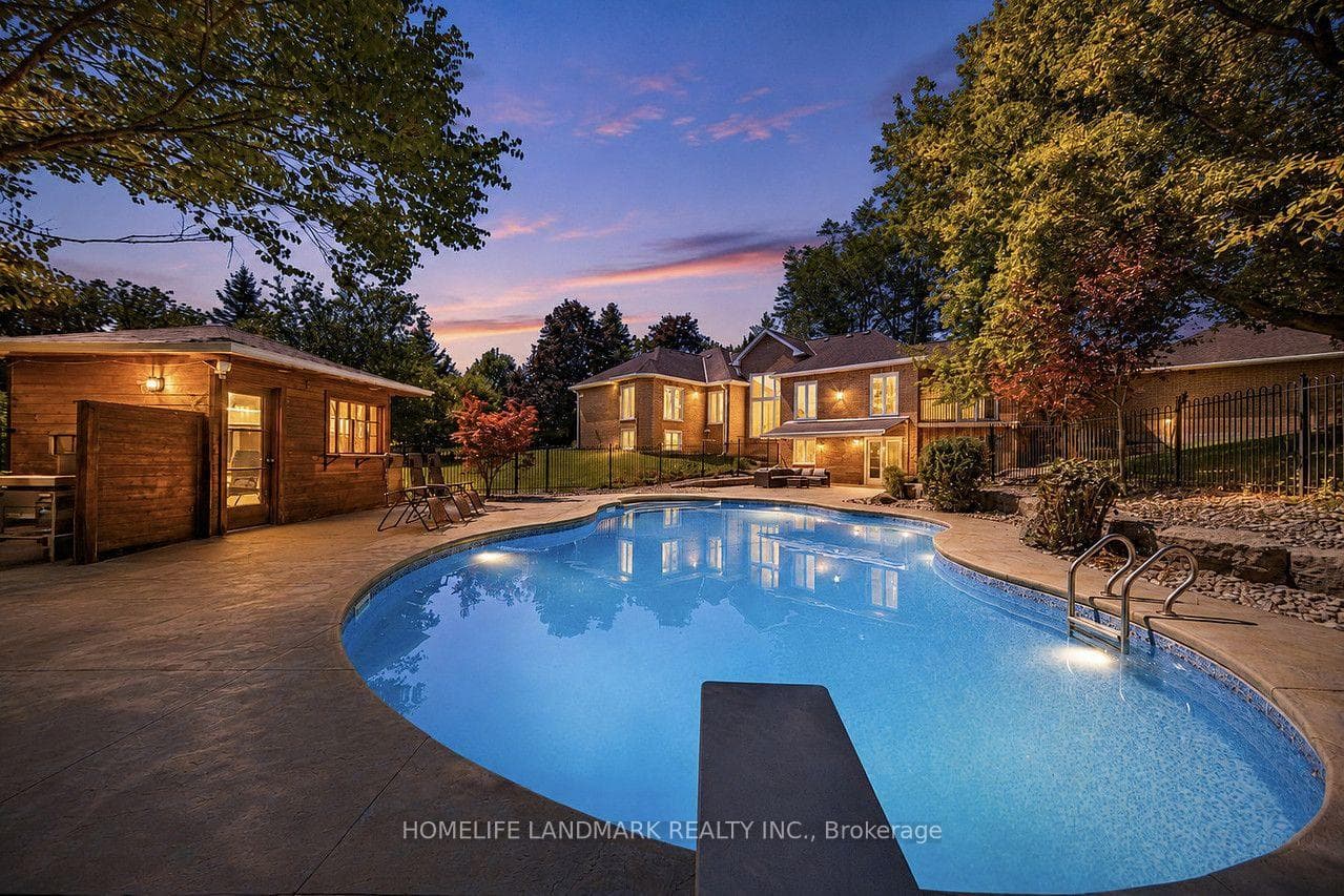 113 Offord Crescent, Aurora, ON L4G 0K5