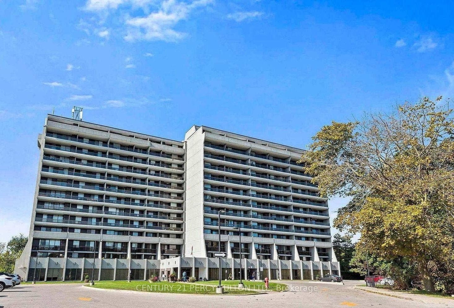 92 Church Street S 705, Ajax, ON L1S 6B4