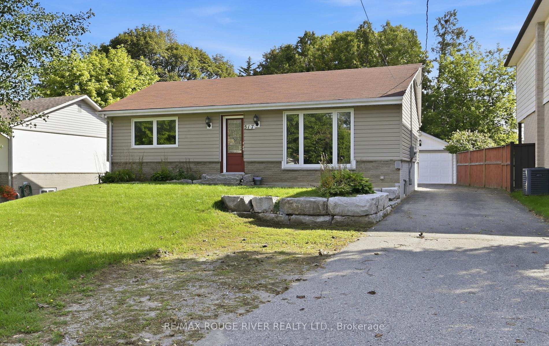 517 Kent Street, Whitby, ON L1N 4Y8