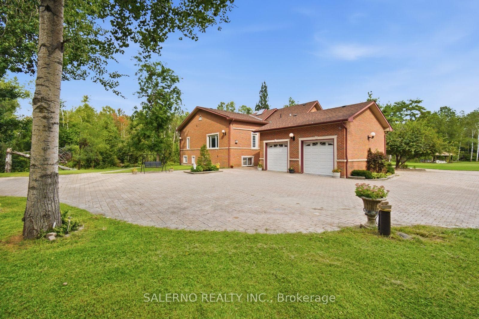 48 Aird Court, Georgina, ON L0E 1A0