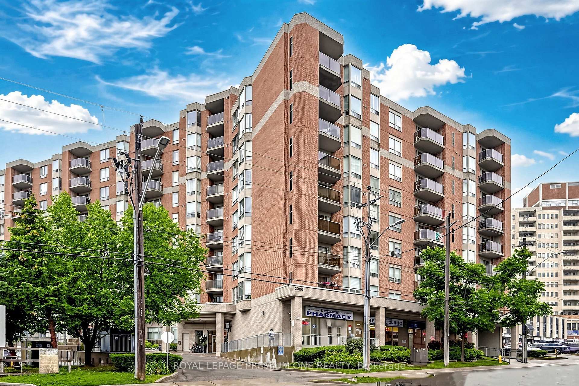 2088 Lawrence Avenue W 808, Toronto, ON M9N 3Z9