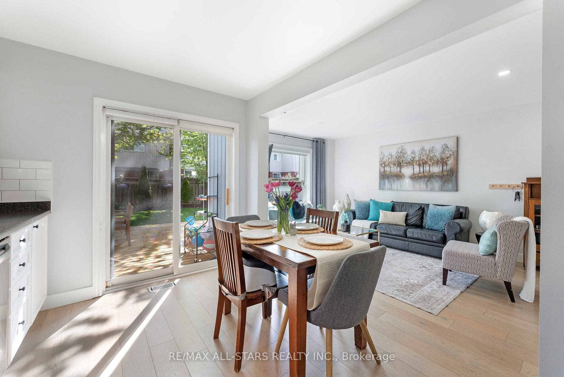 58 Margaret Graham Crescent, East Gwillimbury, ON L0G 1M0