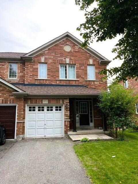 872 Oaktree Crescent, Newmarket, ON L3X 2Y7