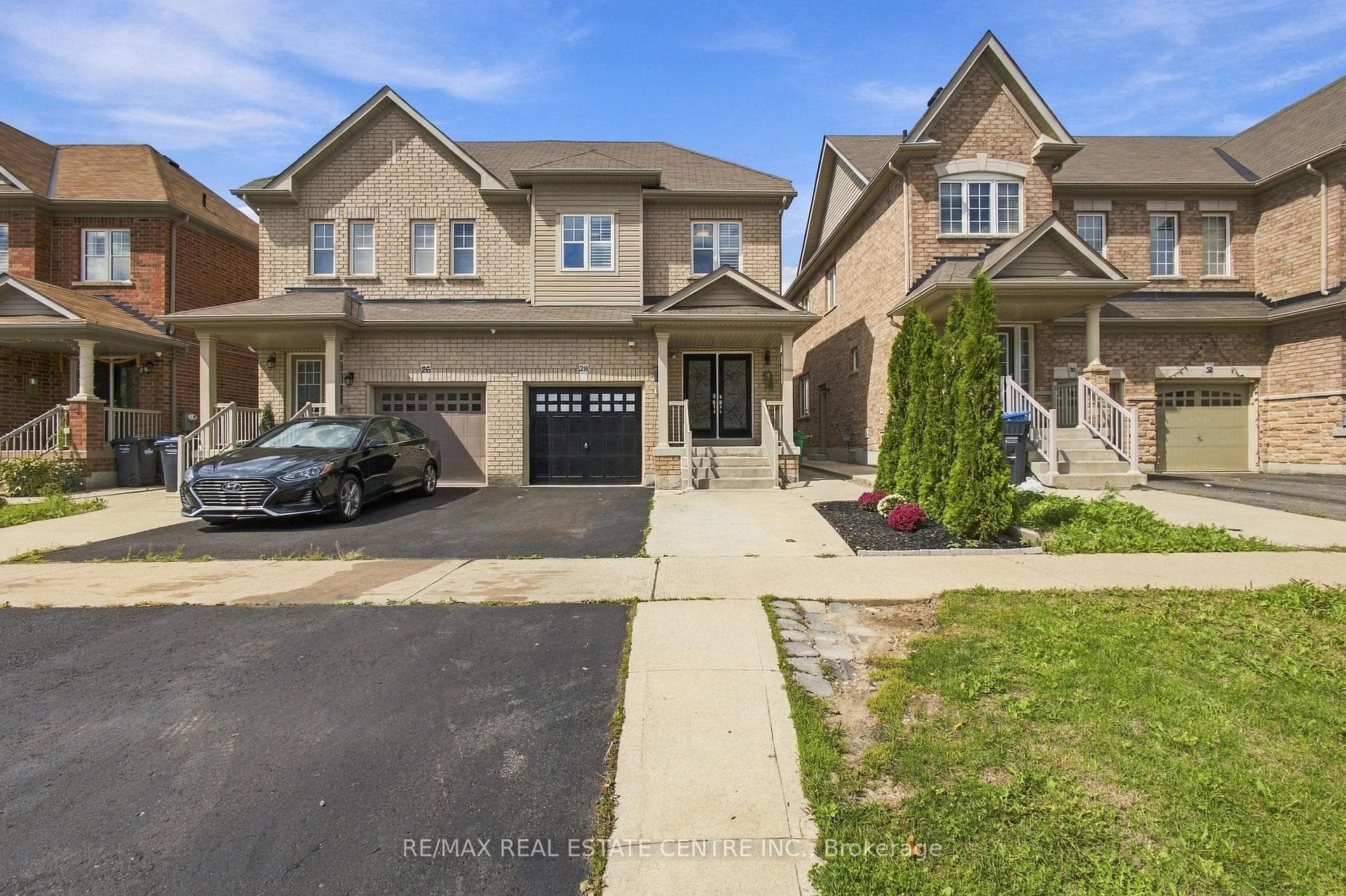 28 Banbridge Crescent, Brampton, ON L6X 0Y3