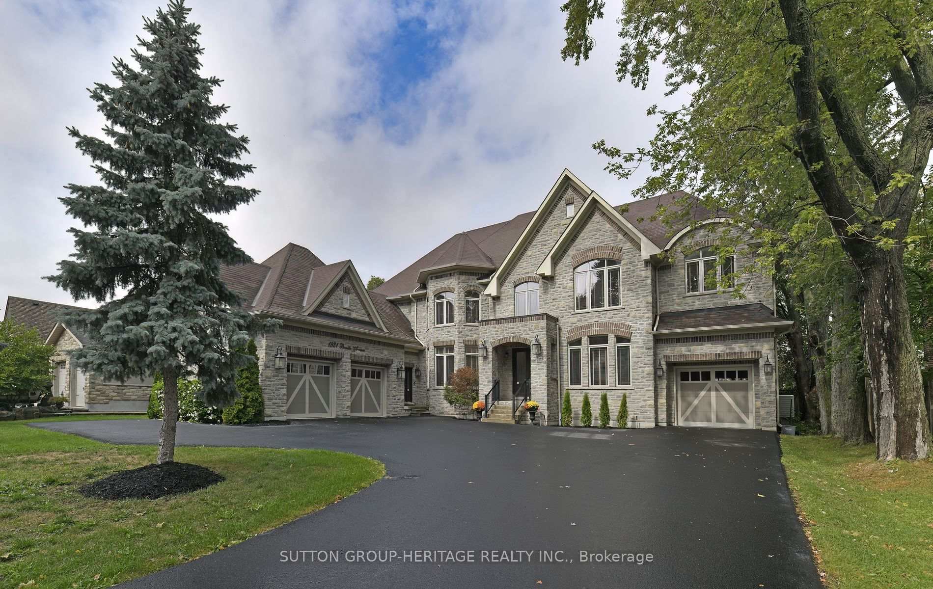 1921 Bonita Avenue, Pickering, ON L1V 3N1