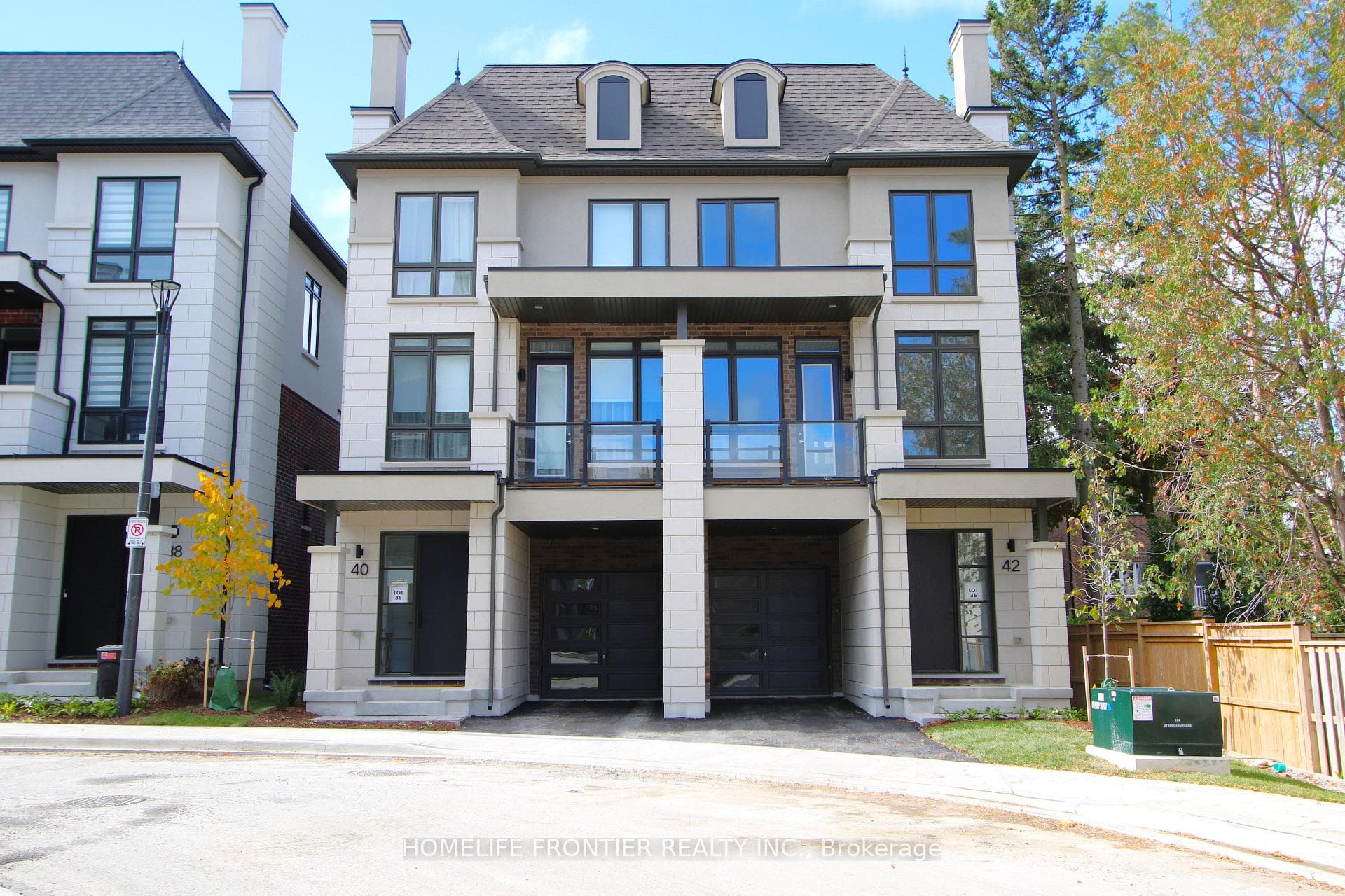 40 Chiara Rose Lane, Richmond Hill, ON L4E 1H4