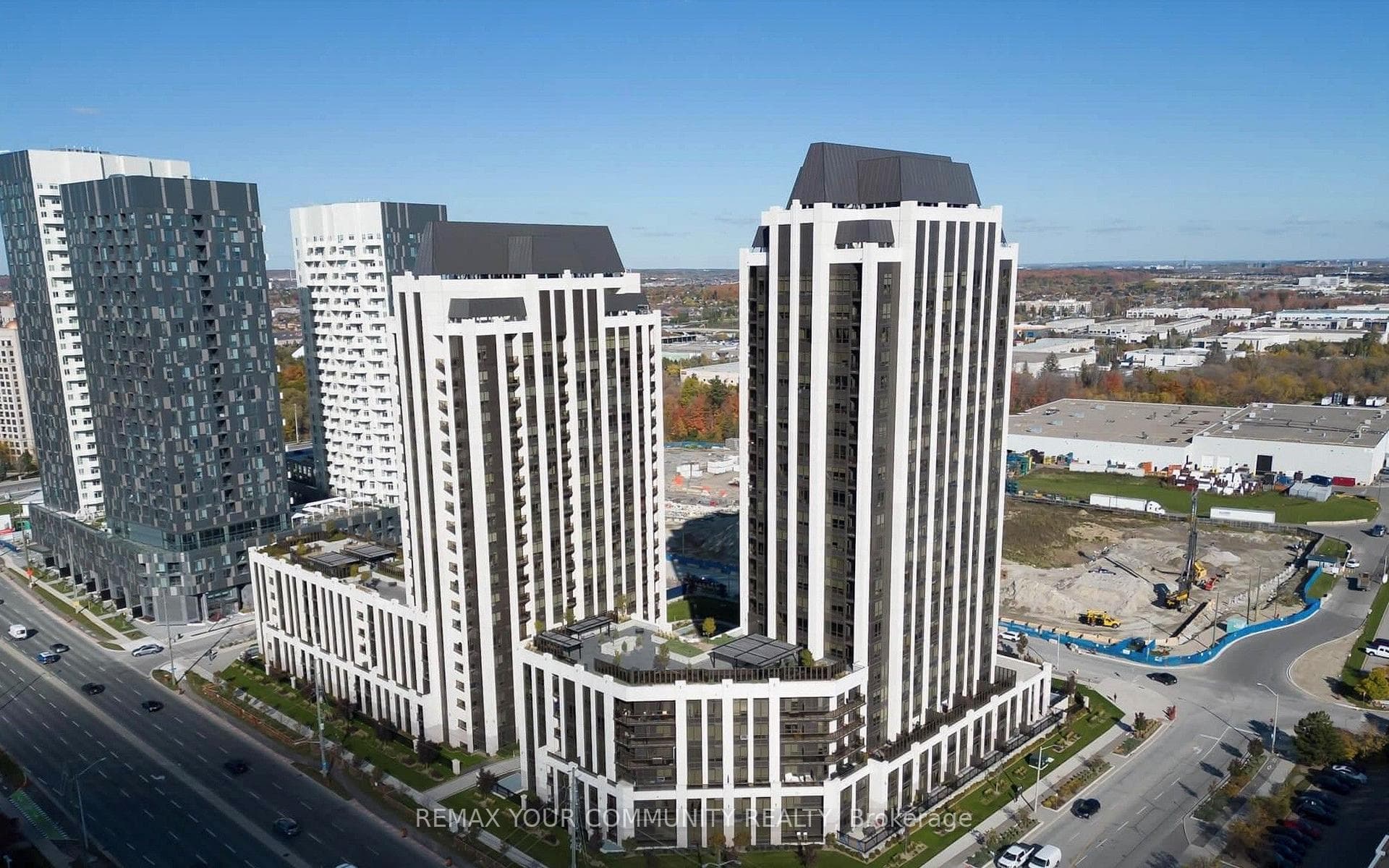 9075 Jane Street 406, Vaughan, ON L4K 0L7
