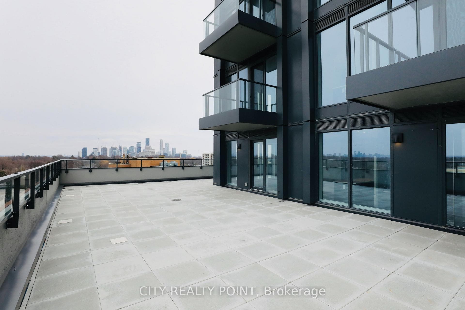 2525 Bathurst Street 909, Toronto, ON M6B 2Y9