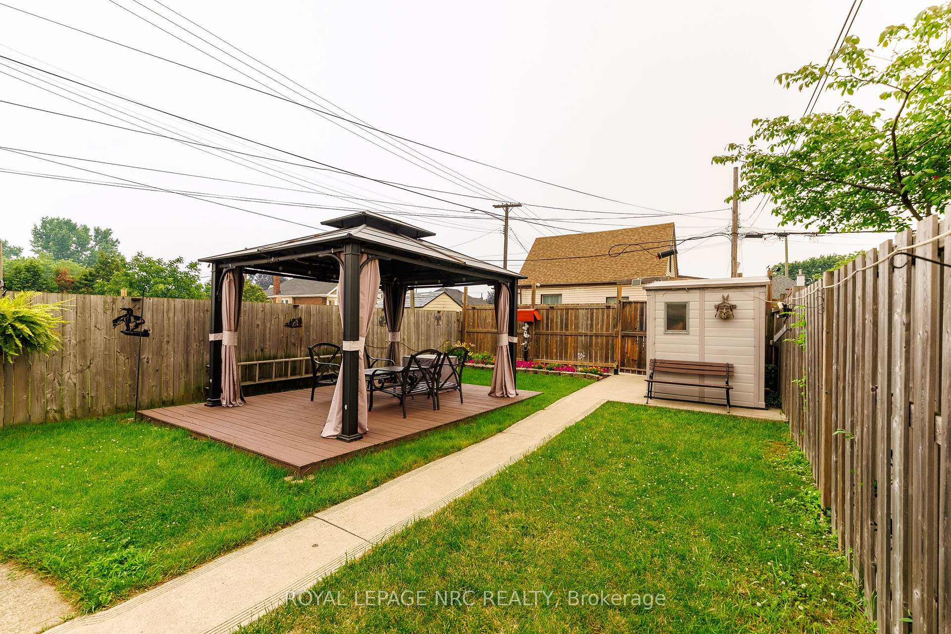 237 PALING Avenue, Hamilton, ON L8H 5J8