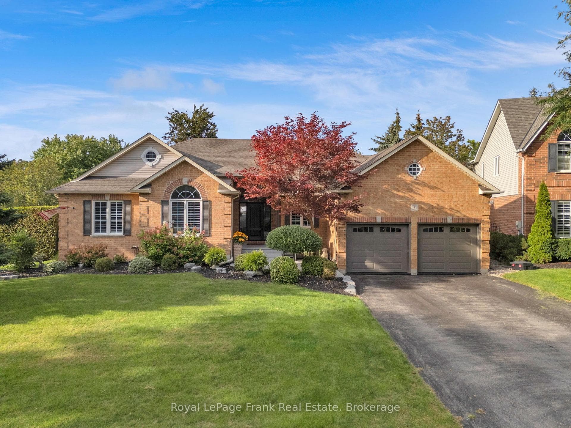 9 Sheenan Court, Clarington, ON L1E 3A4