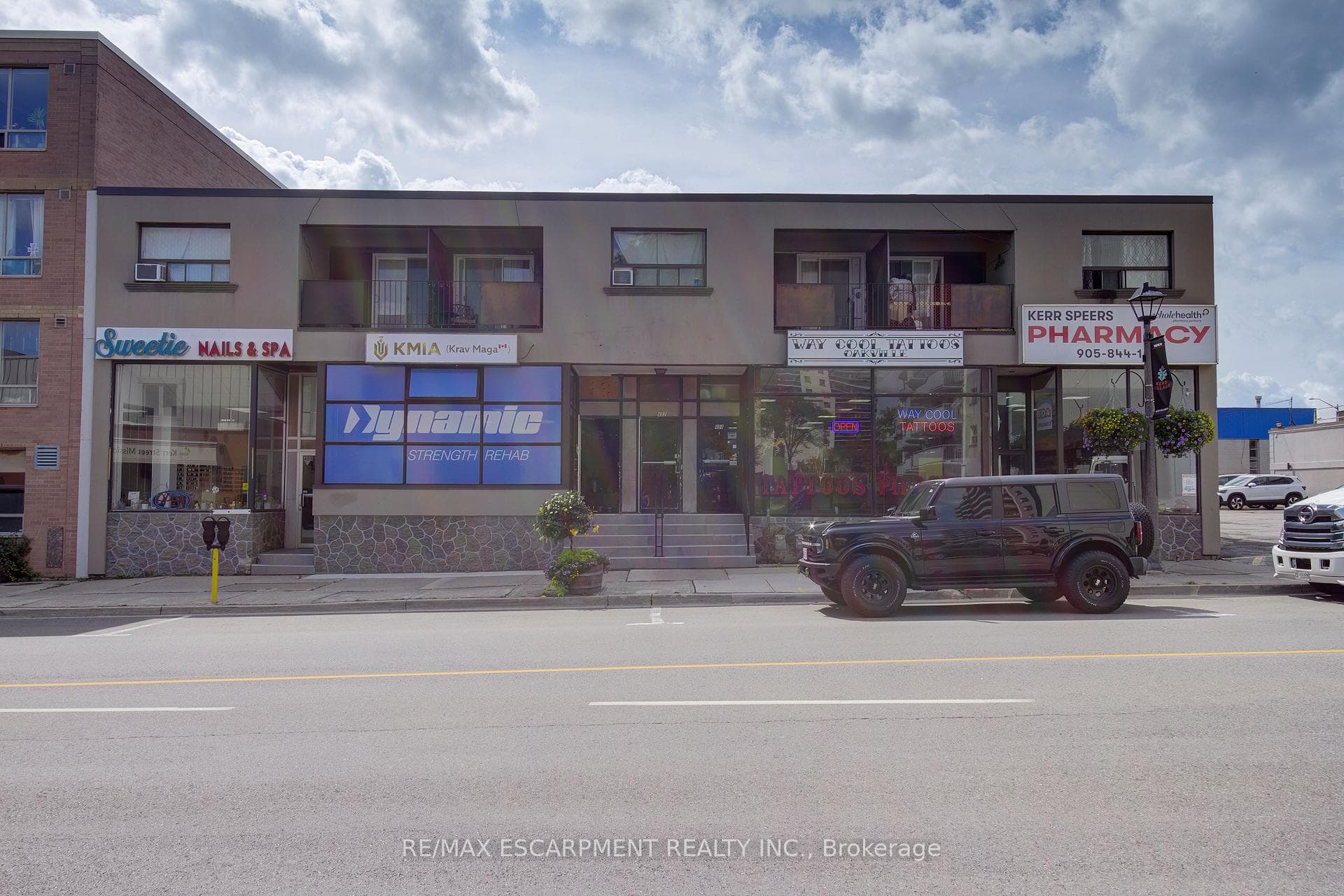 492 Kerr Street 9, Oakville, ON L6K 3C5