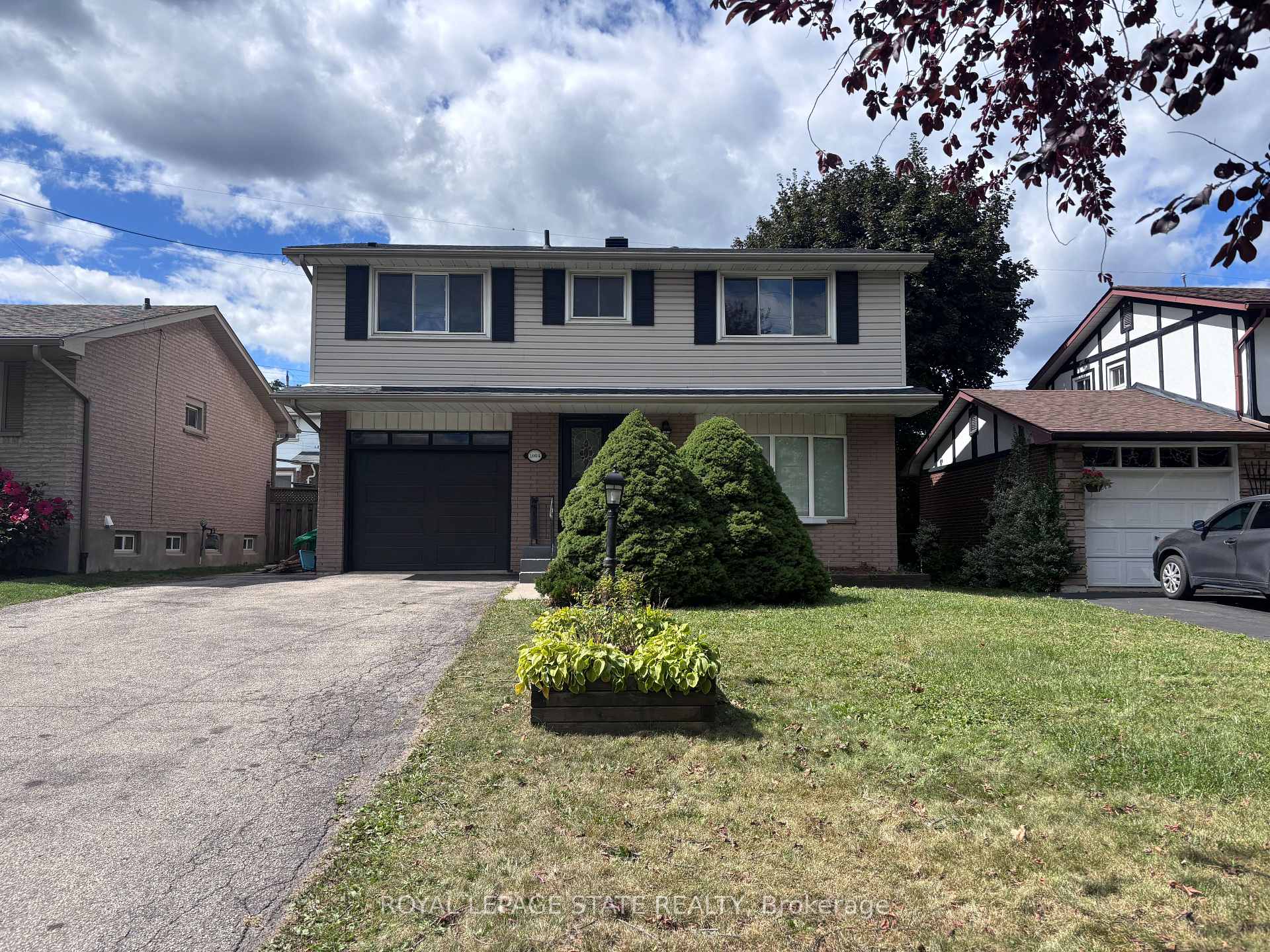 1004 Garth Street, Hamilton, ON L9C 4L6
