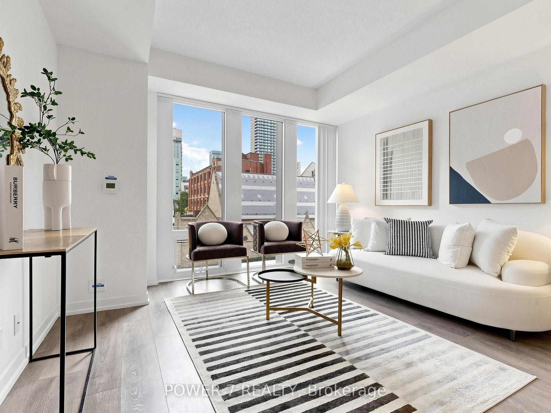 60 Shuter Street 212, Toronto, ON M5B 0B7