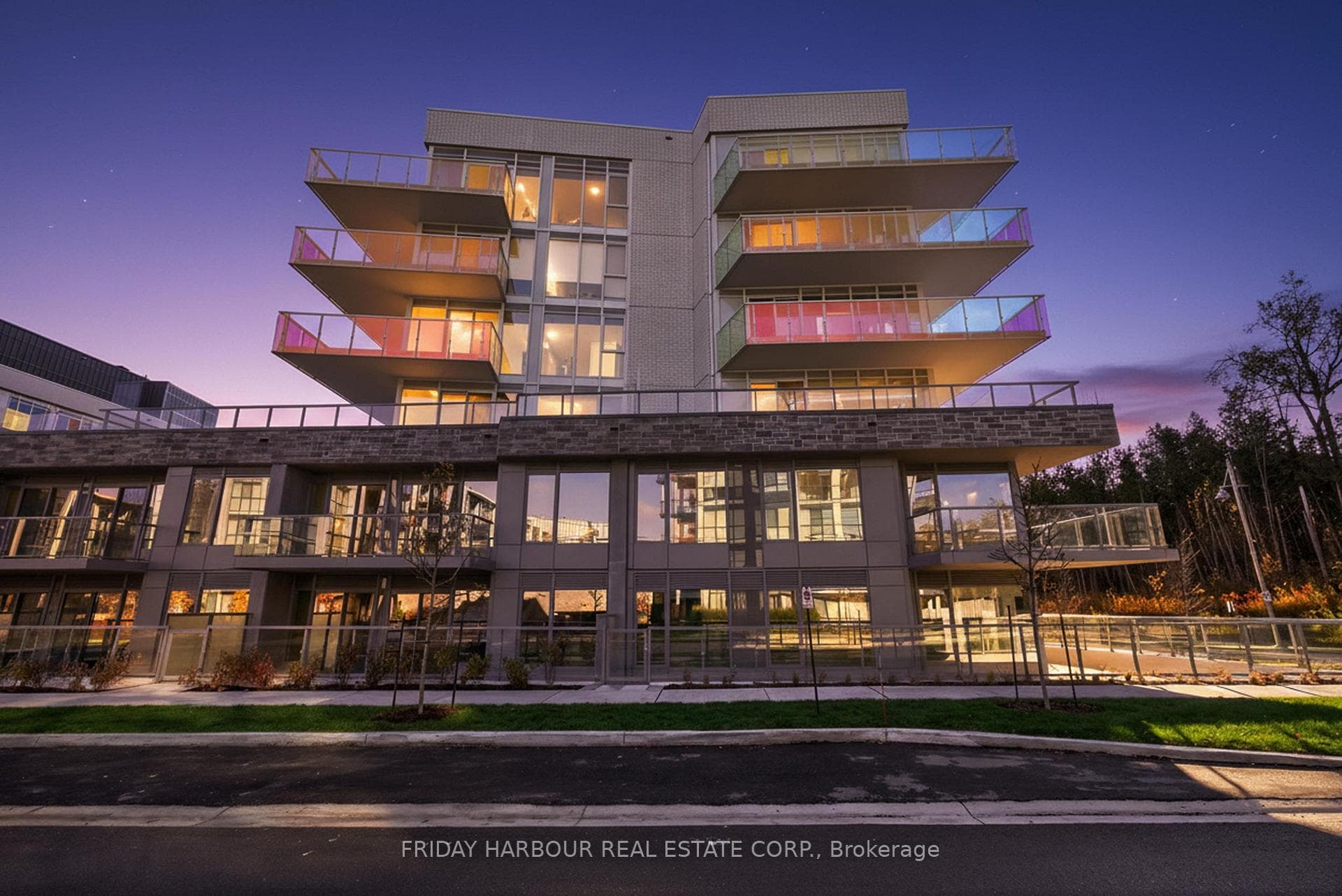 333 Sunseeker Avenue 617, Innisfil, ON L9S 0J7