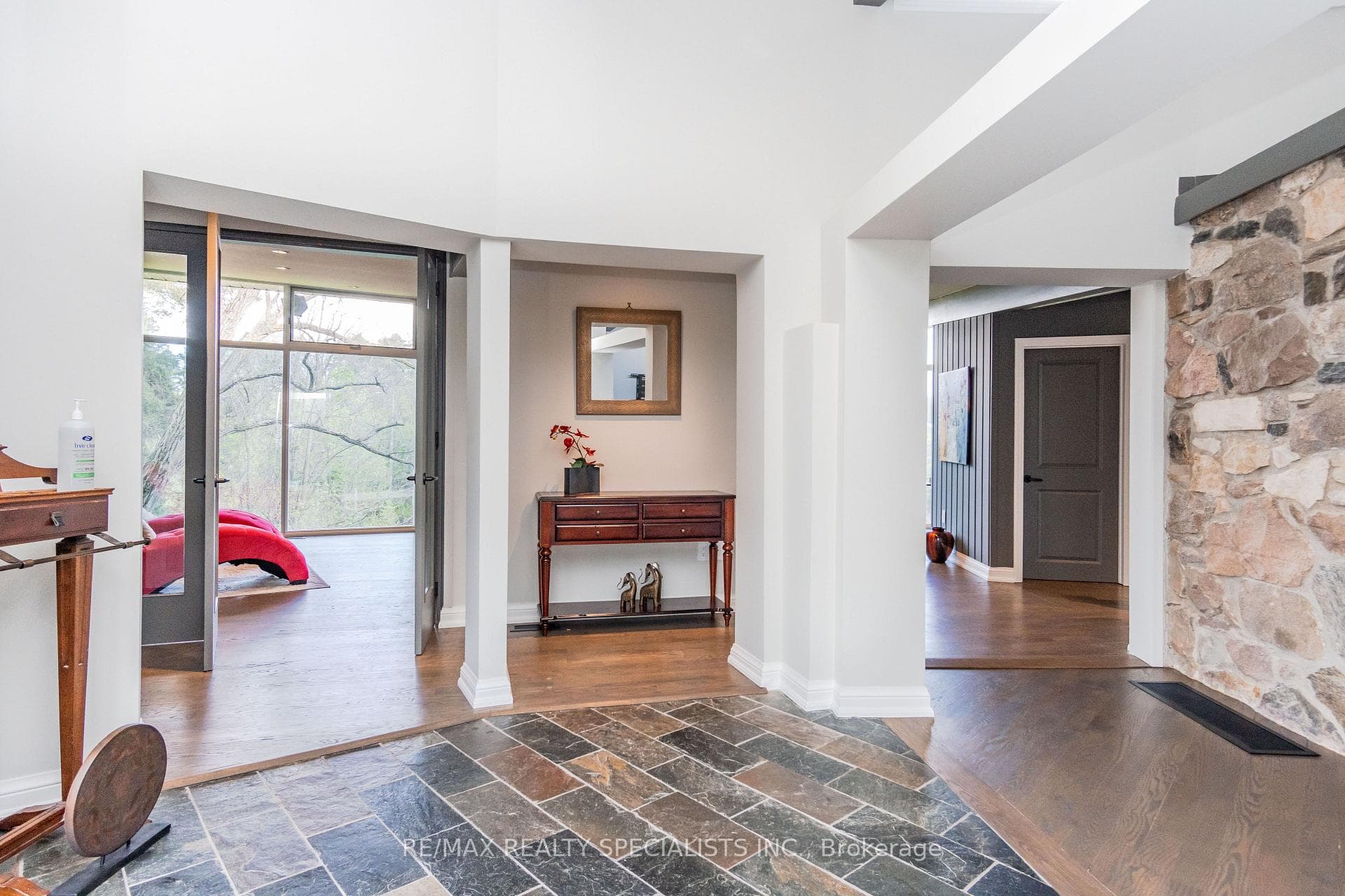 16167 Mclaughlin Road, Caledon, ON L7C 1J4