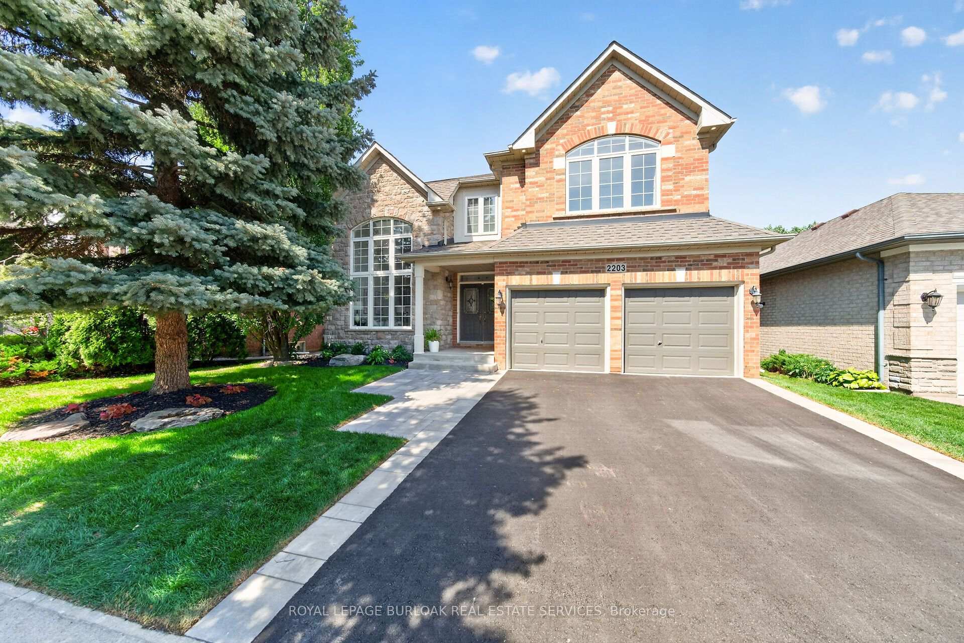 2203 Turnberry Road, Burlington, ON L7M 4P9
