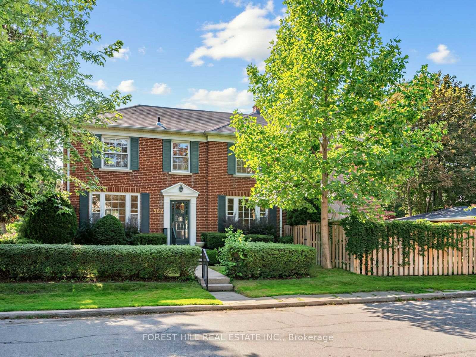 552 St Clements Avenue, Toronto, ON M5N 1M6