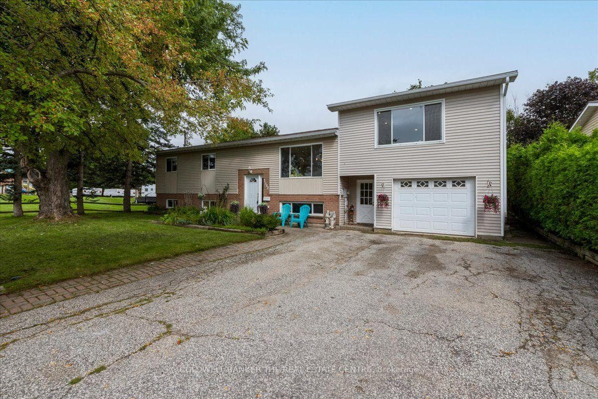 2593 Lawrence Avenue, Innisfil, ON L9S 1C7